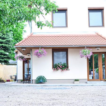 Pava Apartmanhaz Мако Екстер'єр фото